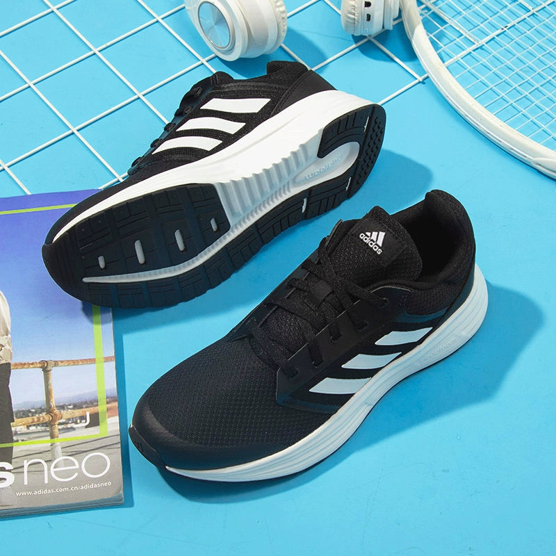 Adidas Spring Leisure Tênis de treino masculino