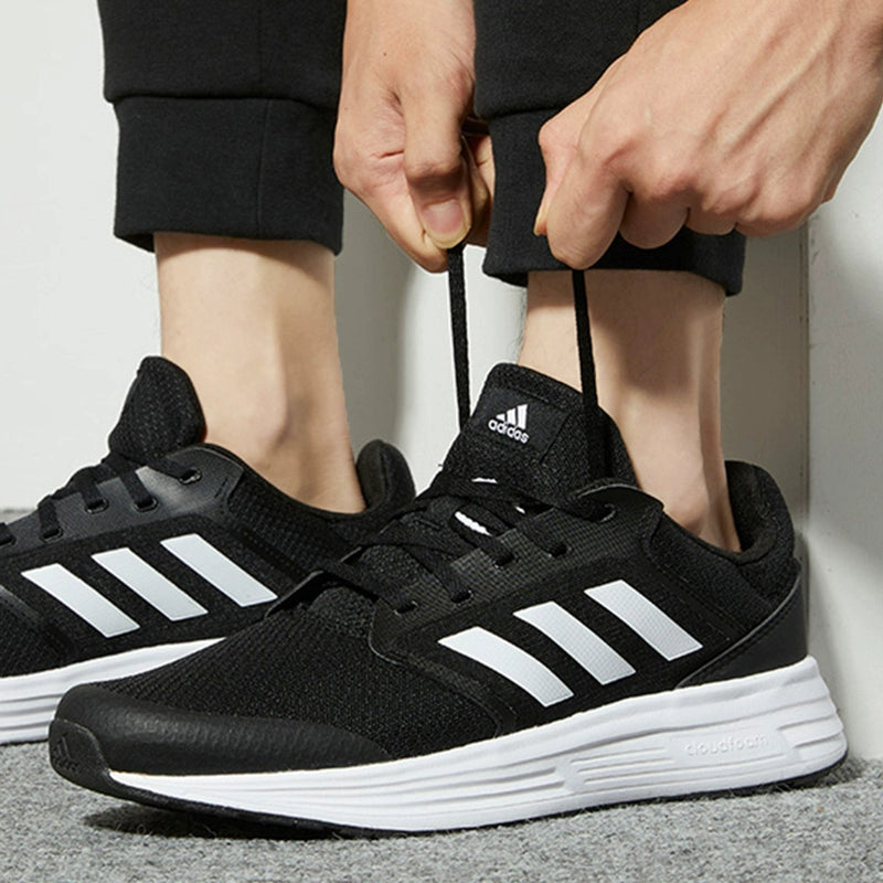 Adidas Spring Leisure Tênis de treino masculino